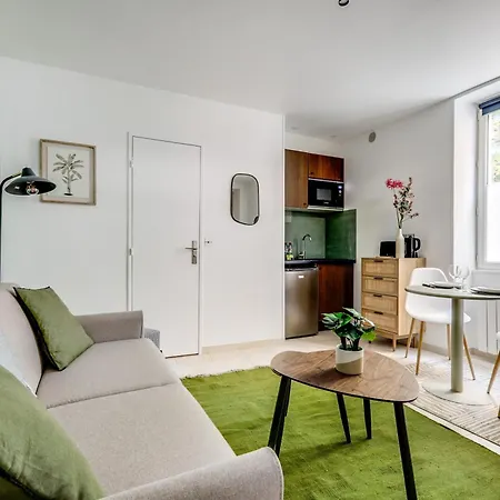 Apartment Montmartre L Center & Historic Sacre-coeur Paris