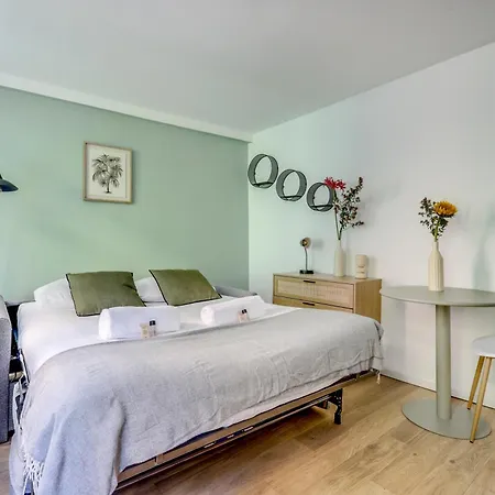 Apartment Montmartre L Center & Historic Sacre-coeur