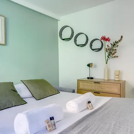 Apartment Montmartre L Center & Historic Sacre-coeur