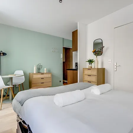 Apartment Montmartre L Center & Historic Sacre-coeur